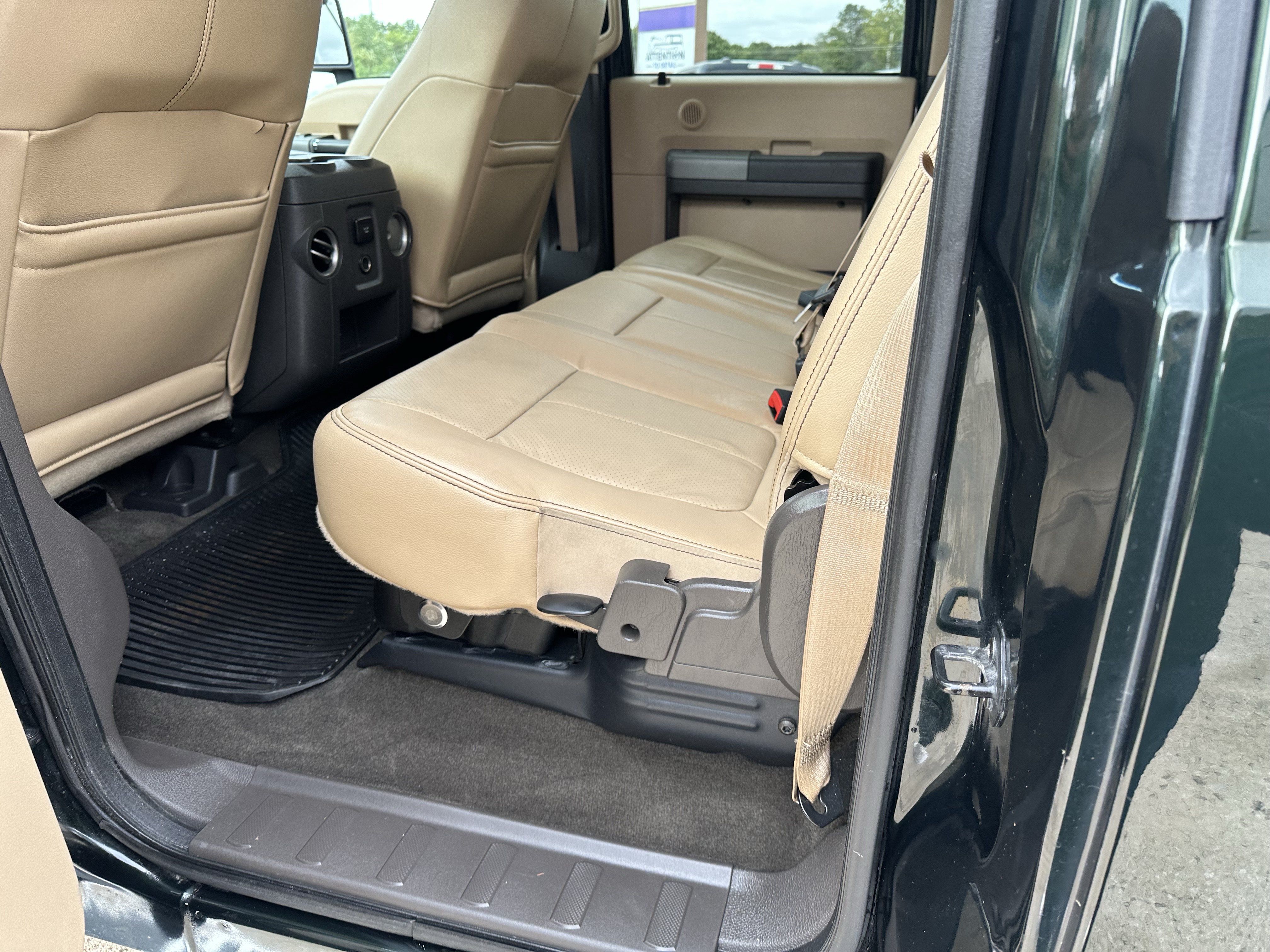 Used 2012 Ford F250 Lariat w/ Lariat Ultimate Pkg AWD/4WD image 9