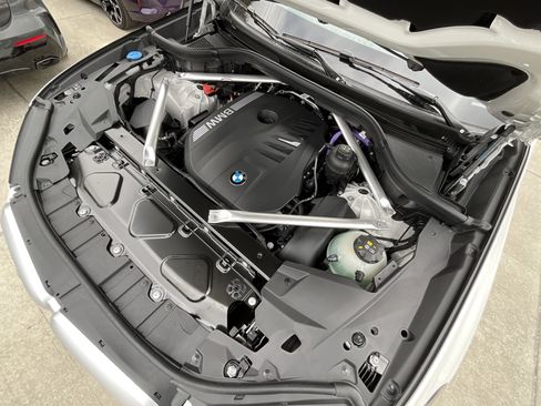 New 2026 BMW X5 sDrive40i image 36