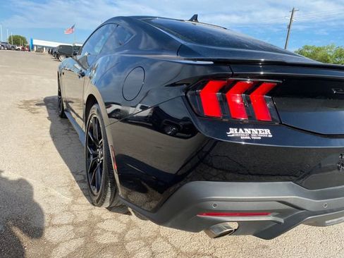 Used 2024 Ford Mustang GT Premium RWD image 6