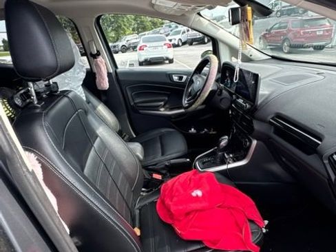 Used 2021 Ford EcoSport Titanium AWD/4WD image 7