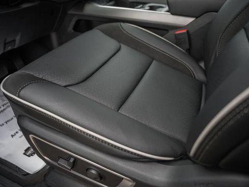 New 2026 RAM 1500 Laramie AWD/4WD image 39