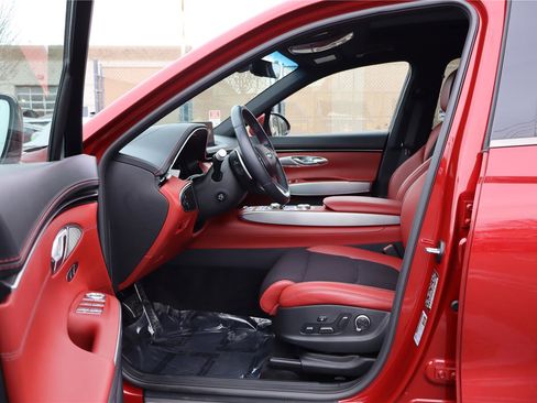 Used 2023 Genesis GV70 2.5T w/ Sport Prestige Package image 15