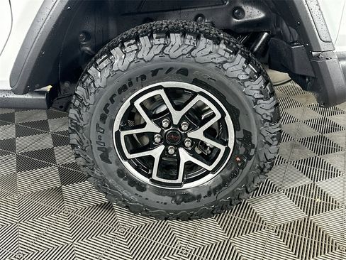 New 2026 Jeep Wrangler Rubicon image 17