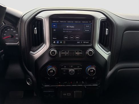 Used 2020 Chevrolet Silverado 1500 LT Trail Boss w/ Convenience Package AWD/4WD image 16