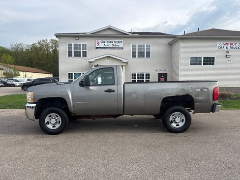 Used 2007 Chevrolet Silverado 2500 W/T w/ Snow Plow Prep Package image 1