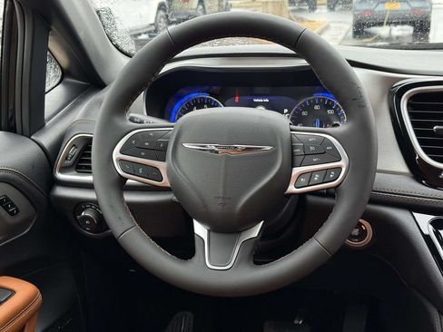 New 2026 Chrysler Pacifica Pinnacle AWD/4WD image 20