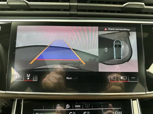 Used 2025 Audi Q8 Premium Plus AWD/4WD image 17