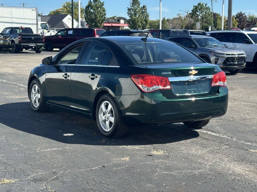 Used 2014 Chevrolet Cruze LT FWD image 6