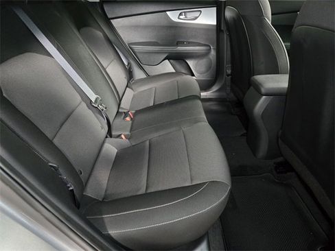 Used 2023 Kia Forte LXS w/ LXS Technology Package image 21