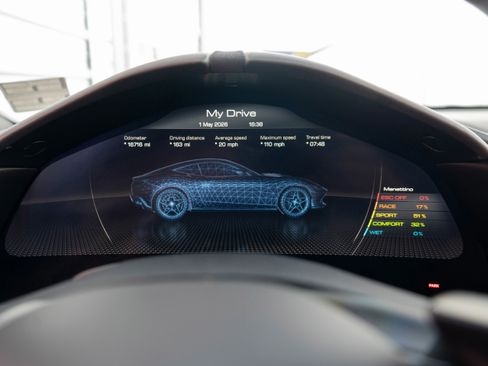Used 2021 Ferrari Roma RWD image 17