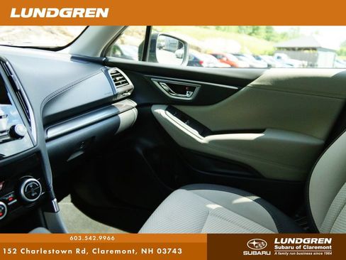 Used 2019 Subaru Forester Premium AWD/4WD image 23