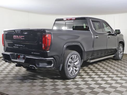 Used 2023 GMC Sierra 1500 Denali w/ Denali Reserve Package AWD/4WD image 14