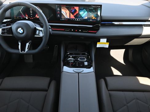 New 2026 BMW 530i w/ M Sport Package RWD image 22