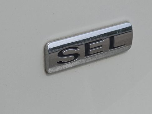 Used 2009 Ford Focus SEL FWD image 17