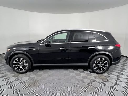 Used 2025 Mercedes-Benz GLC 350e 4MATIC image 9