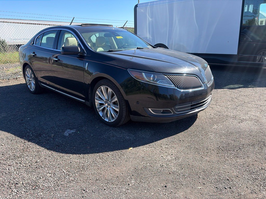 Used 2013 Lincoln MKS AWD image 2