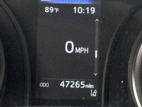 Used 2022 Toyota Camry SE FWD image 14