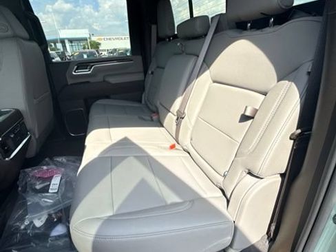 New 2026 Chevrolet Silverado 3500 LTZ w/ LTZ Premium Package AWD/4WD image 31