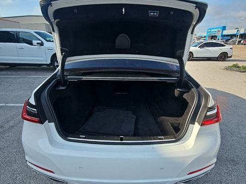 Used 2022 BMW 740i xDrive w/ Premium Package image 26