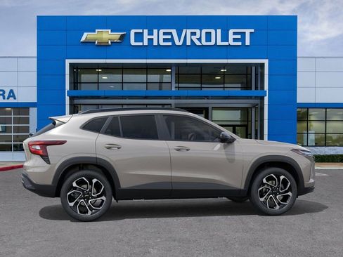 New 2026 Chevrolet Trax RS image 5