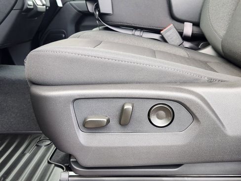 New 2026 Chevrolet Silverado 2500 Custom w/ Custom Convenience Package image 19