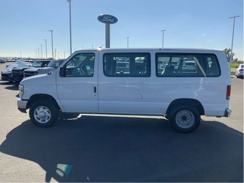 Used 2009 Ford E-150 and Econoline 150 Wagon image 8