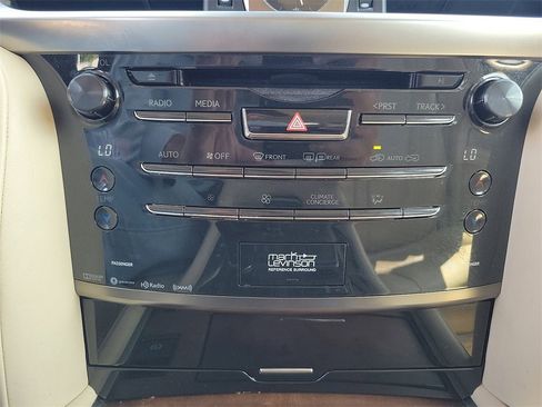 Used 2017 Lexus LX 570 4WD image 15