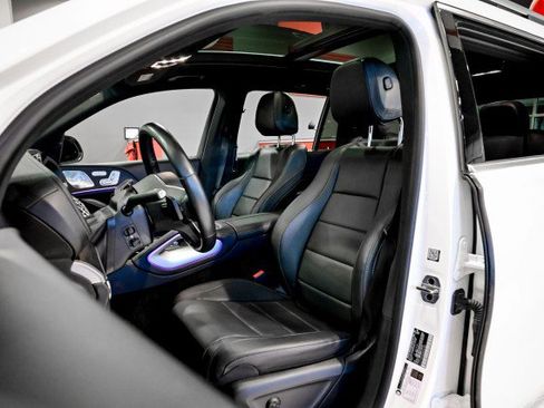 Used 2023 Mercedes-Benz GLS 450 4MATIC image 17