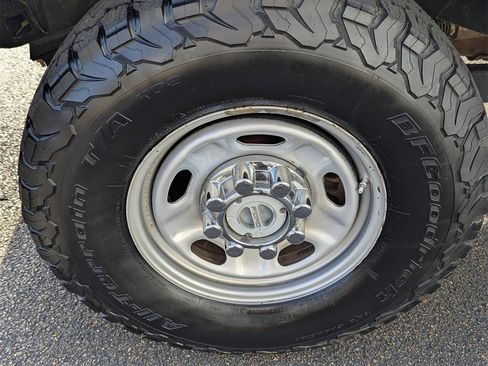 Used 2022 Ford F250 XL w/ Power Equipment Group image 28