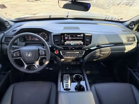 Used 2026 Honda Ridgeline Black Edition image 13