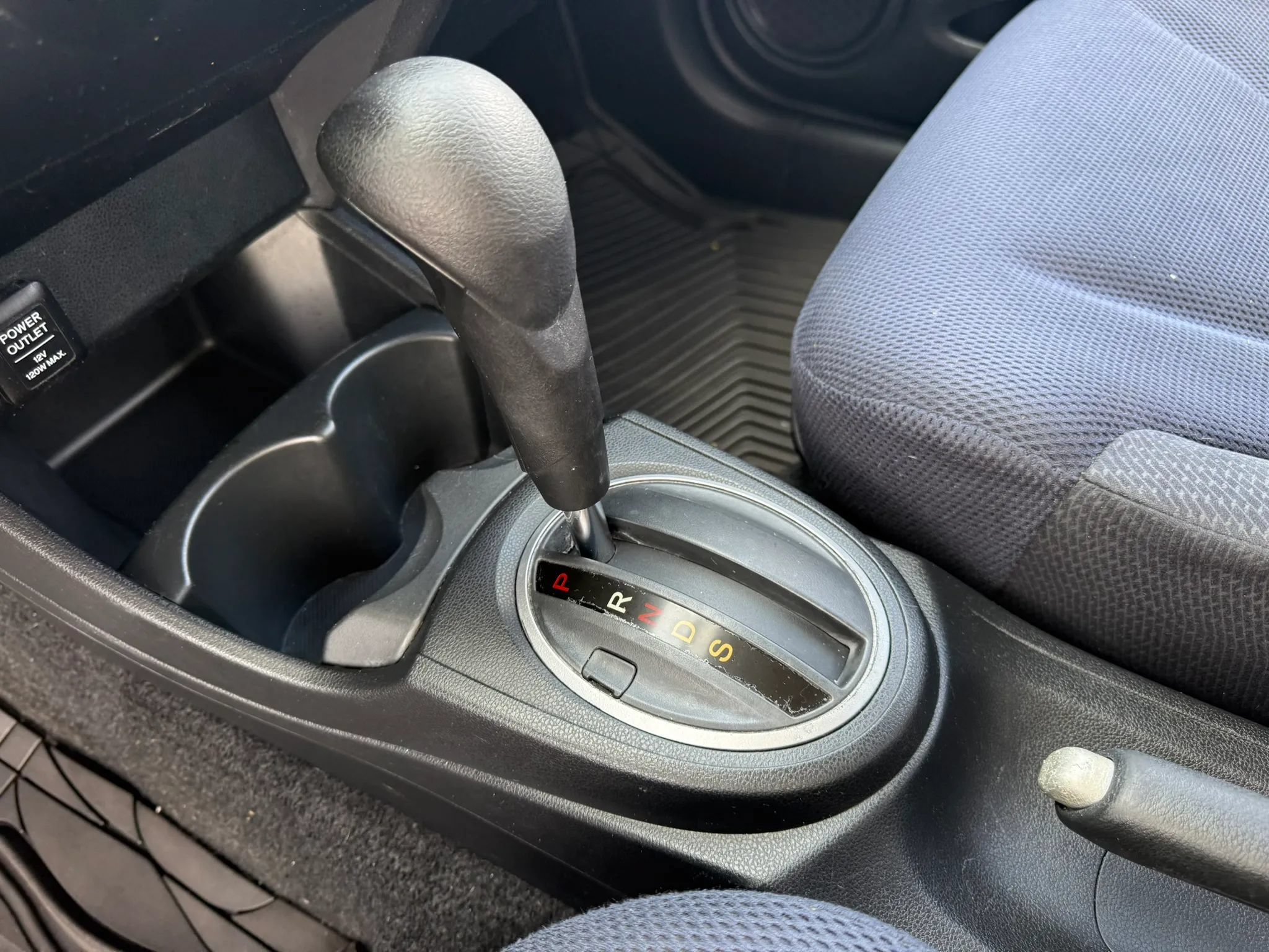 Used 2013 Honda Fit Sport image 11