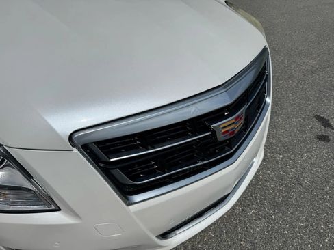 Used 2016 Cadillac XTS Luxury image 5