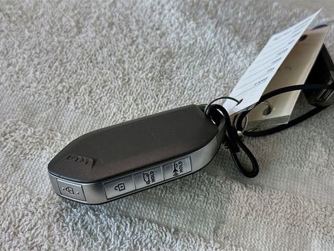 Used 2024 Kia Telluride EX X-Line image 31