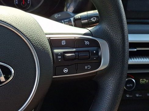 Used 2021 Kia K5 LXS image 22