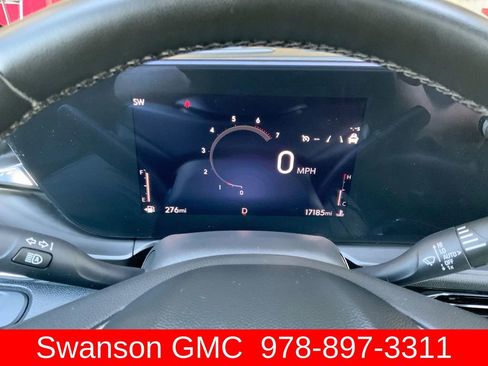 Certified 2025 Buick Envista Avenir FWD image 12