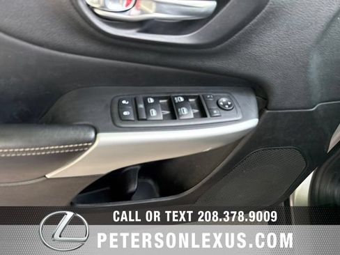 Used 2018 Jeep Cherokee Latitude Plus FWD image 20