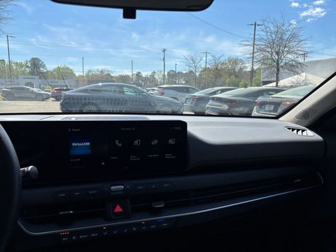 Used 2025 Kia K4 LXS FWD image 36