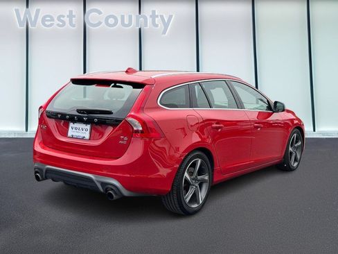 Used 2015 Volvo V60 T6 R-Design Platinum AWD/4WD image 4