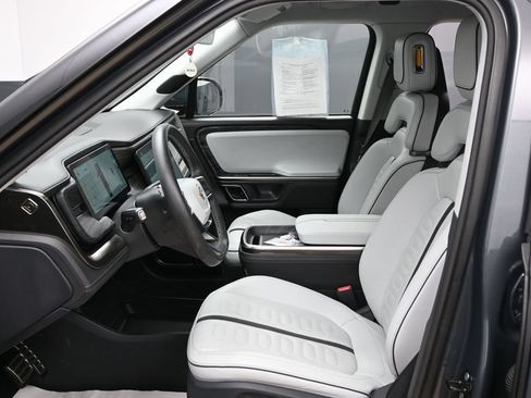 Used 2022 Rivian R1T Adventure AWD/4WD image 15
