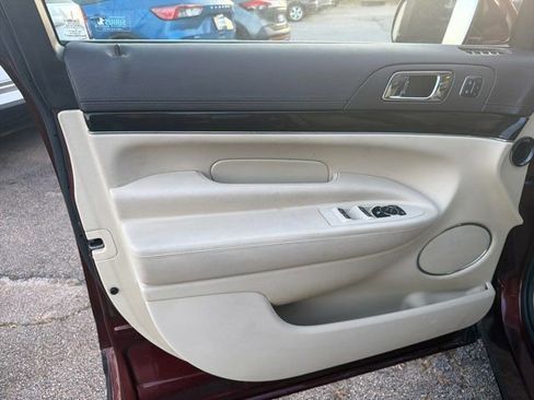 Used 2015 Lincoln MKT AWD w/ Equipment Group 201A image 17