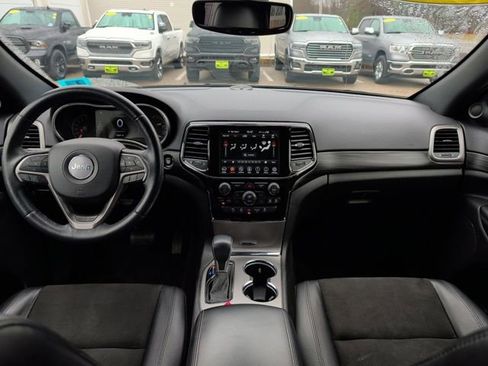 Used 2019 Jeep Grand Cherokee Altitude image 19