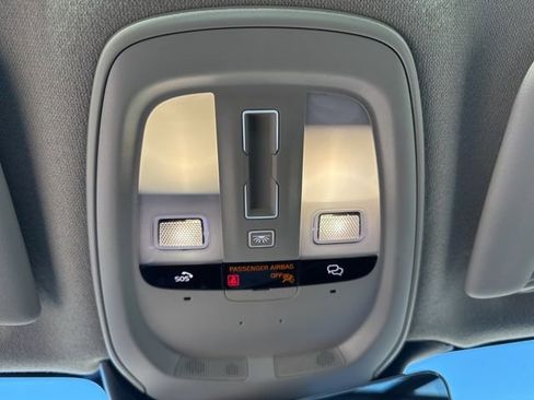 Certified 2023 Volvo XC40 B5 Plus w/ Driver Assist Package image 20