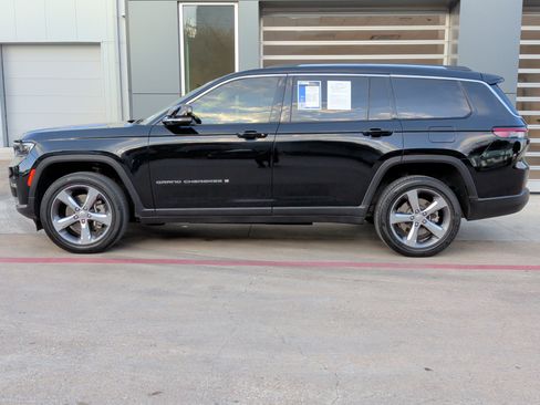 Used 2022 Jeep Grand Cherokee L Limited image 7