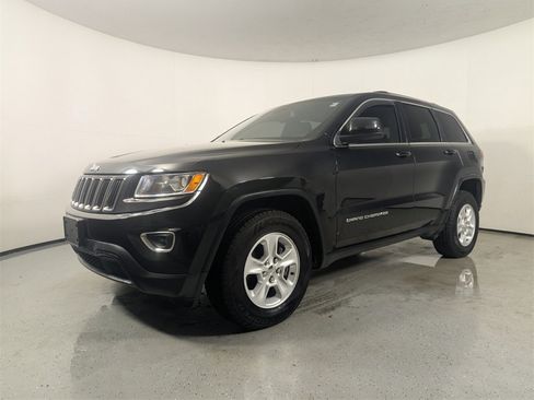 Used 2015 Jeep Grand Cherokee Laredo image 3