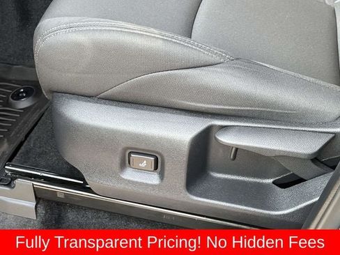Used 2025 Toyota Tacoma SR AWD/4WD image 24