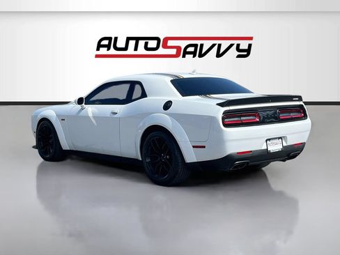 Used 2022 Dodge Challenger R/T Scat Pack RWD image 5
