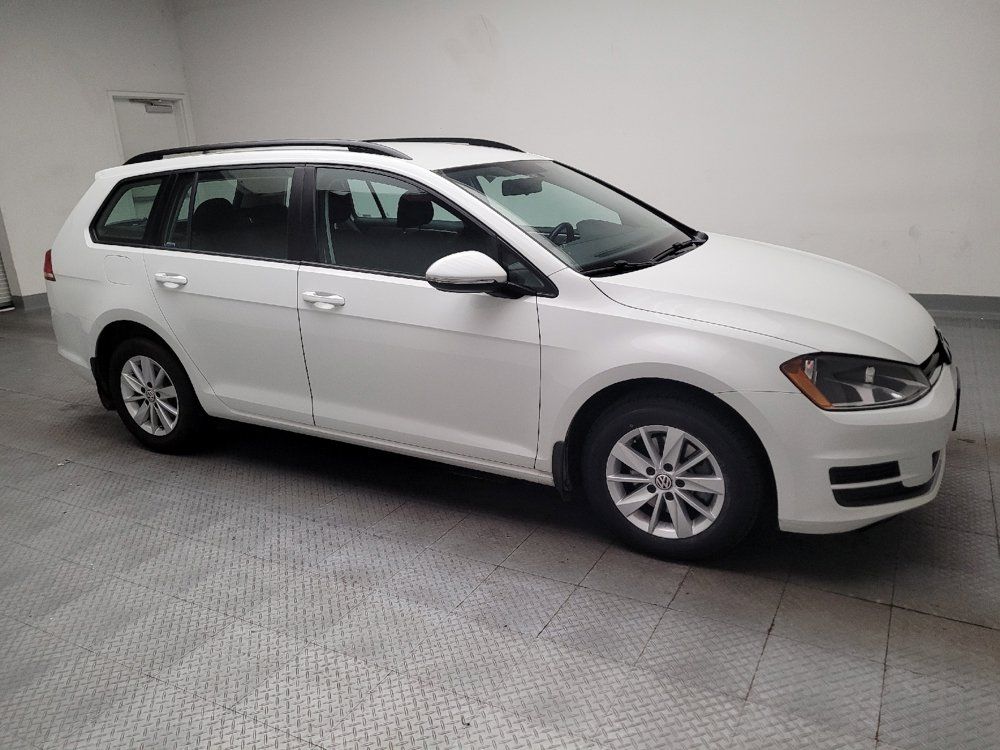 Used 2017 Volkswagen Golf S FWD image 11