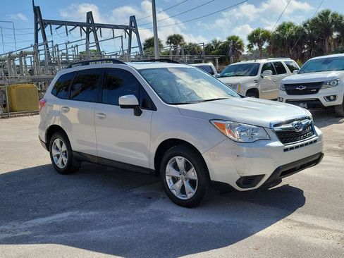 Used 2015 Subaru Forester 2.5i Premium w/ Popular Package #2 AWD/4WD image 7
