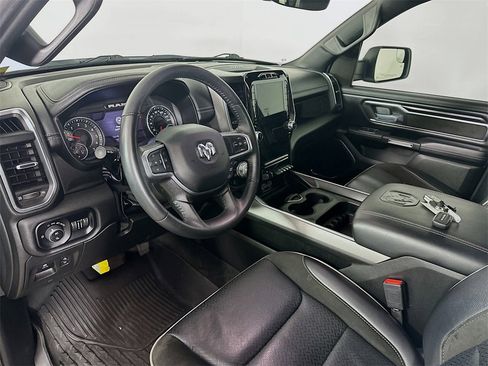 Used 2024 RAM 1500 Laramie image 30