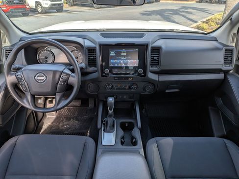 Used 2024 Nissan Frontier S w/ Technology Package image 18